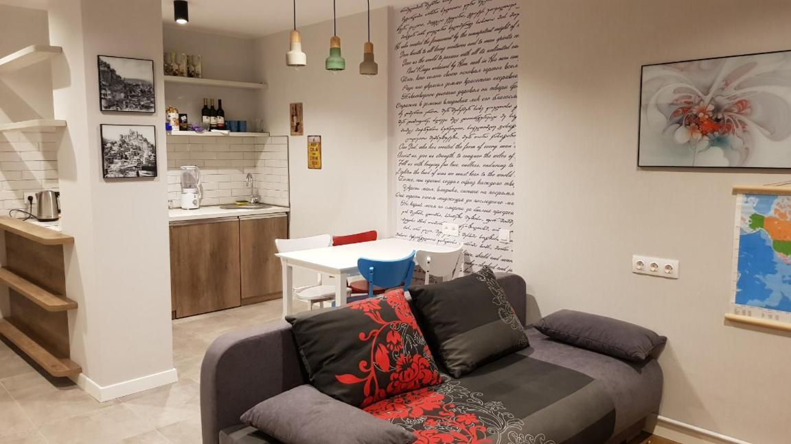 Your Home In Tbilisi: Cosy Stay In The Old City Esterno foto