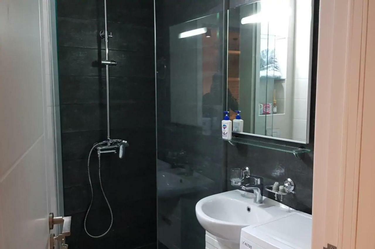 Your Home In Tbilisi: Cosy Stay In The Old City Esterno foto